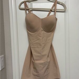 Ambrielle *Nude* soft Shaping Slip Dress with Built-In Cups/ Panties. 40 C